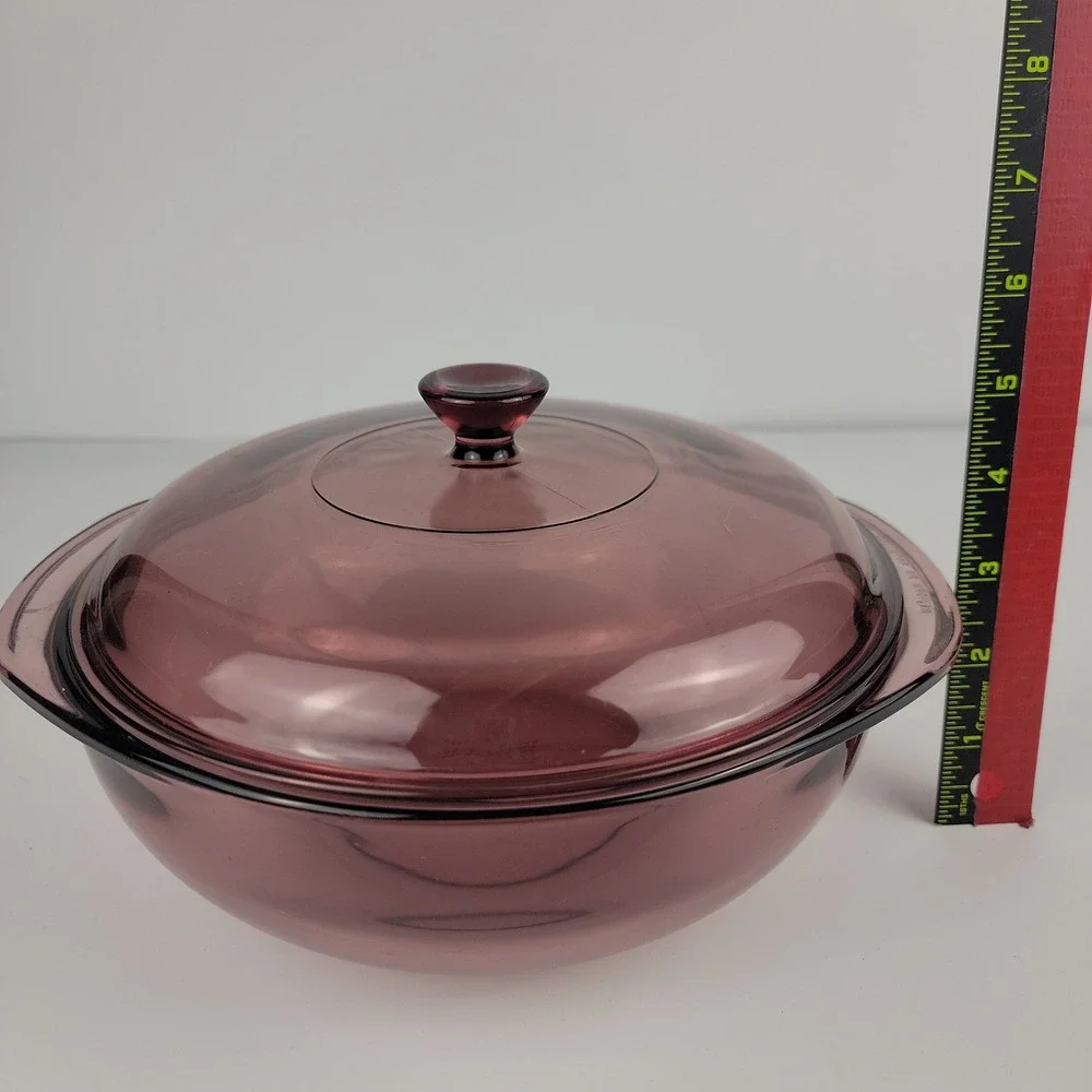 Pyrex Visions Cranberry Glass Casserole Dish with Lid 2 Qt Round 024 Purple USA
